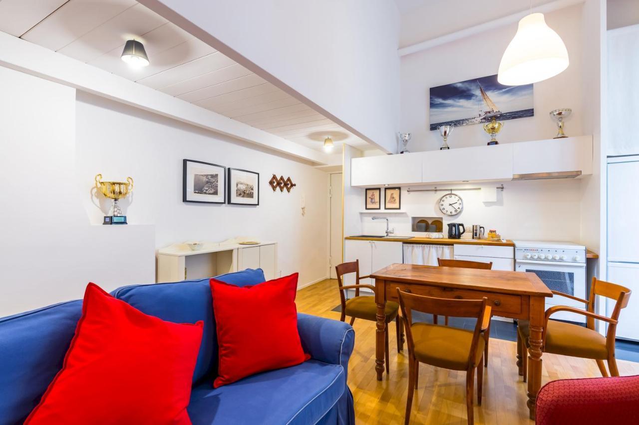 Апартаменты Grifeo - Quiet And Relaxing Flat On Panoramic Route Неаполь Экстерьер фото